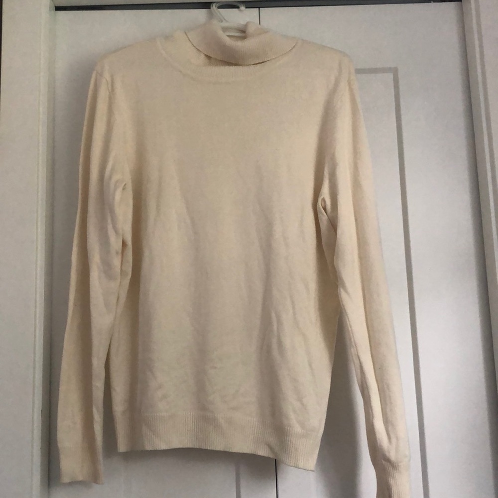 Cream long sleeve sweater
